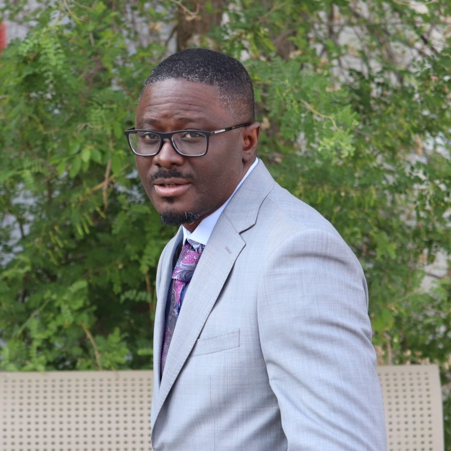 Dr. Steve Iduye Headshot