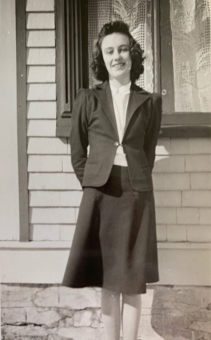 Black-and-white photo of Jeannine Deveau, circa 1945