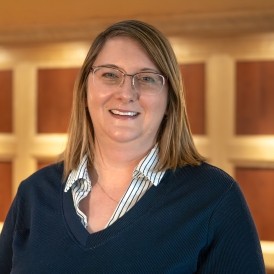 Headshot of Geniece Hallett-Tapley